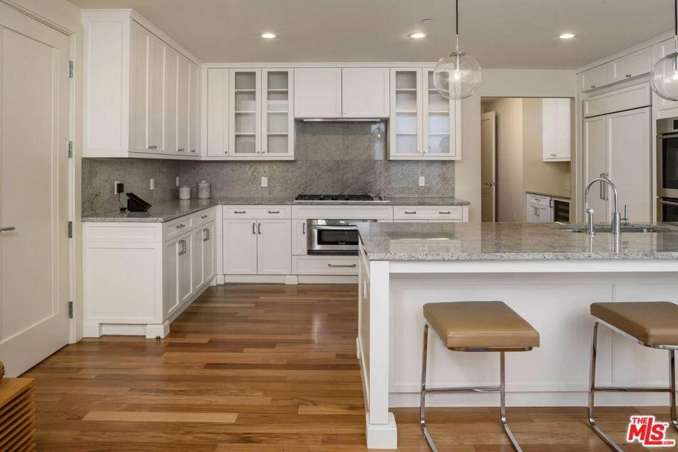 1 W Century Drive #35A, Los Angeles, CA, 90067, United States, 4 Bedrooms Bedrooms, ,6 BathroomsBathrooms,Residential,For Sale,1 W Century Drive #35A,1272623