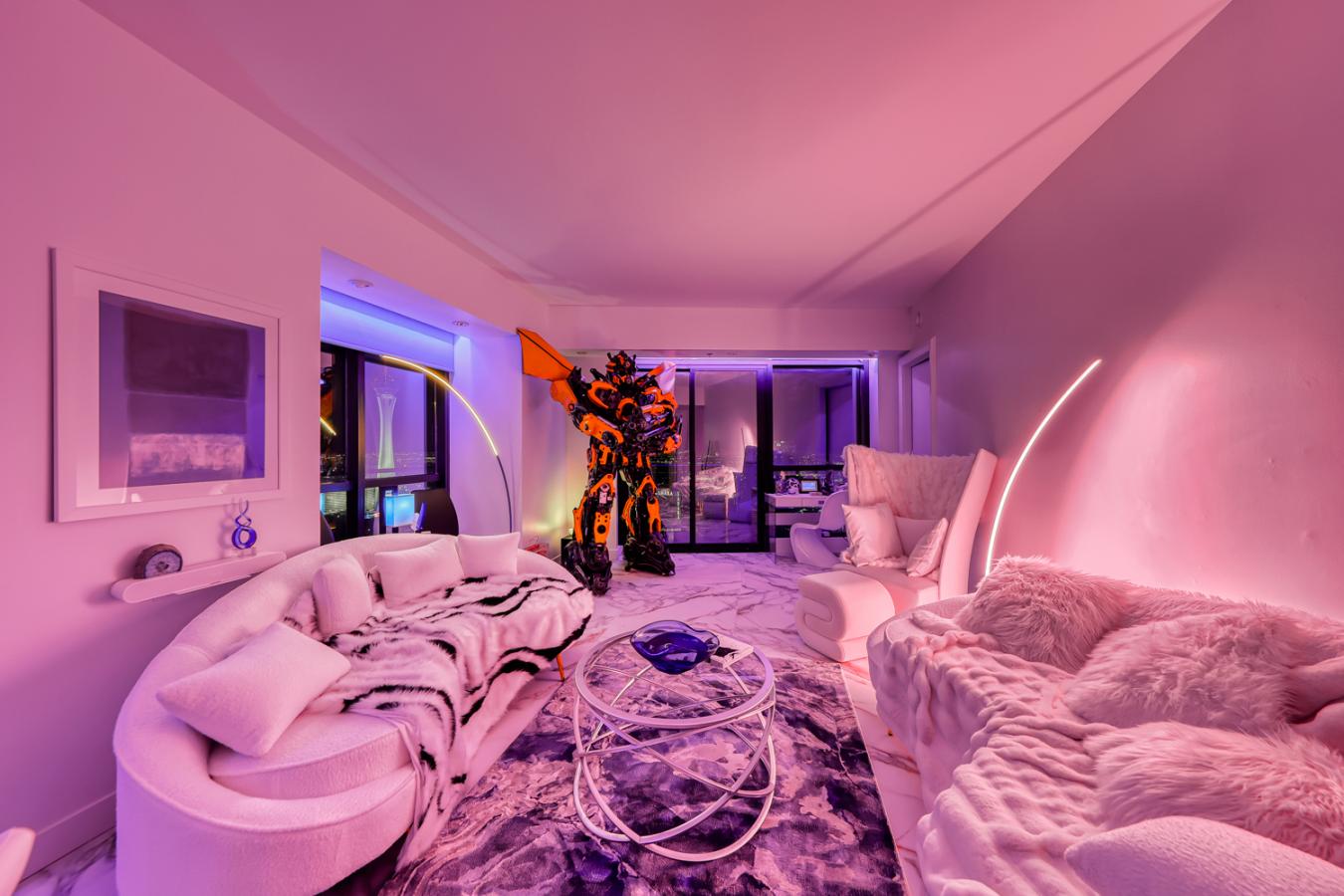 2700 Las Vegas Boulevard, Las Vegas, NV, 89109, United States, 2 Bedrooms Bedrooms, ,2 BathroomsBathrooms,Residential,For Sale,2700 Las Vegas Boulevard,1274223