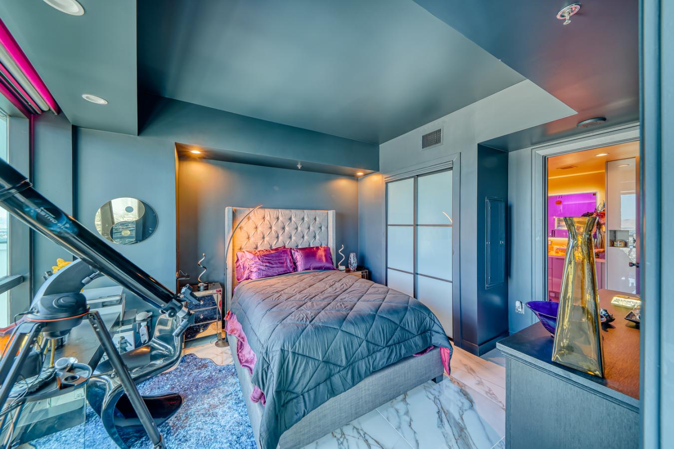 2700 Las Vegas Boulevard, Las Vegas, NV, 89109, United States, 2 Bedrooms Bedrooms, ,2 BathroomsBathrooms,Residential,For Sale,2700 Las Vegas Boulevard,1274223