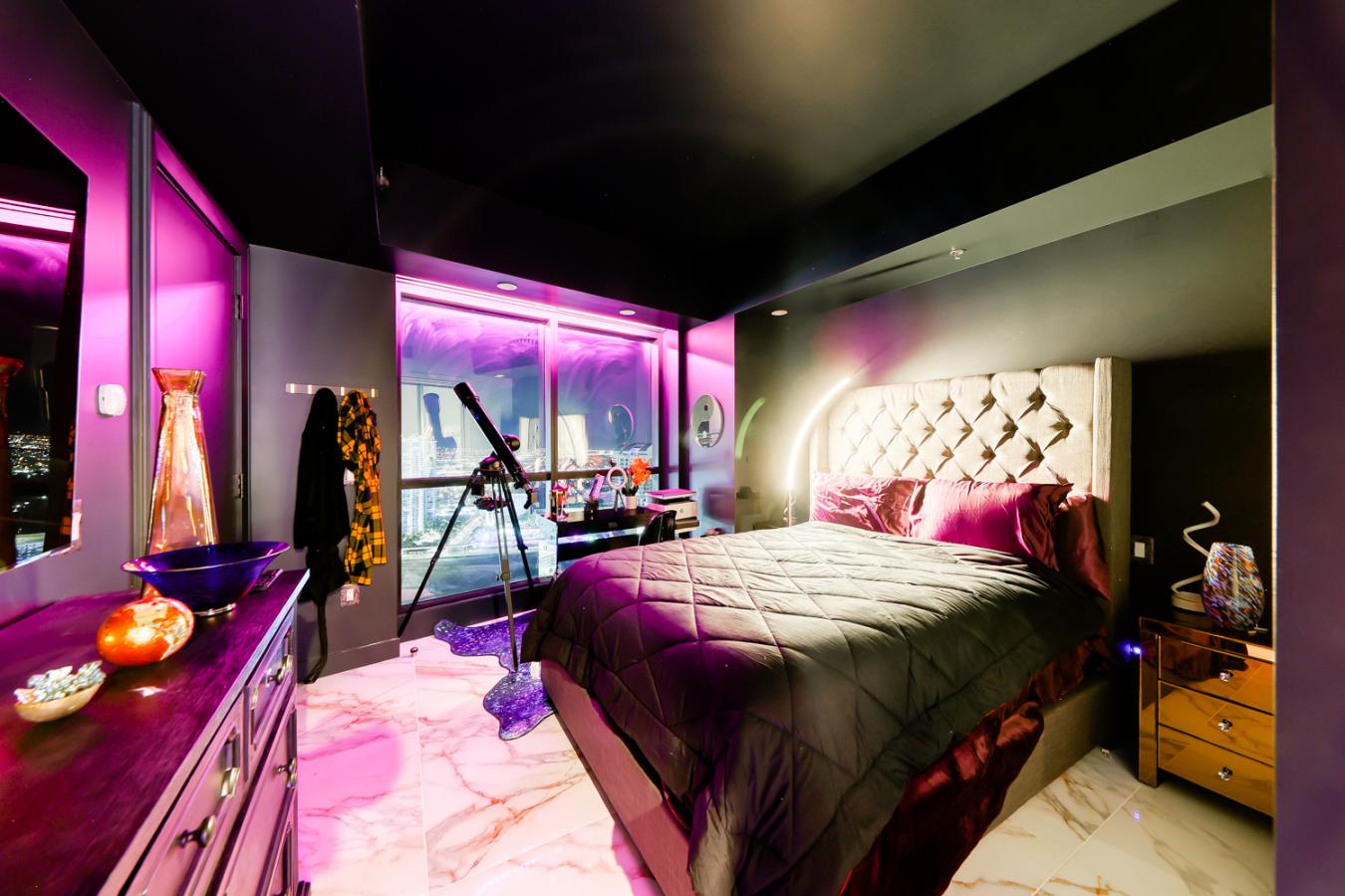 2700 Las Vegas Boulevard, Las Vegas, NV, 89109, United States, 2 Bedrooms Bedrooms, ,2 BathroomsBathrooms,Residential,For Sale,2700 Las Vegas Boulevard,1274223