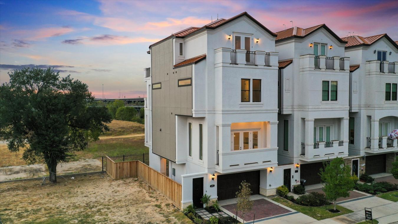 615 N Live Oak, Houston, Texas, 77003, United States, 4 Bedrooms Bedrooms, ,4 BathroomsBathrooms,Residential,For Sale,615 N Live Oak,1280508