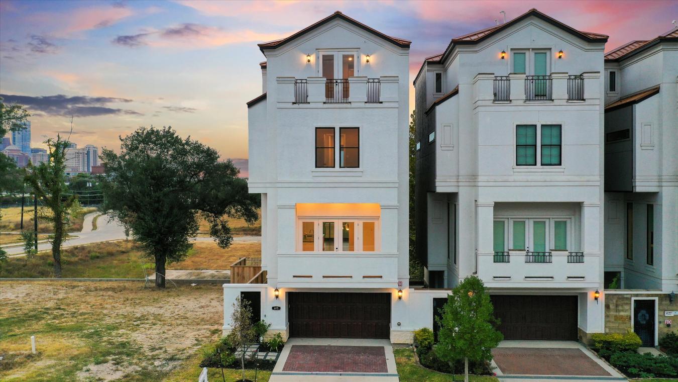 615 N Live Oak, Houston, Texas, 77003, United States, 4 Bedrooms Bedrooms, ,4 BathroomsBathrooms,Residential,For Sale,615 N Live Oak,1280508