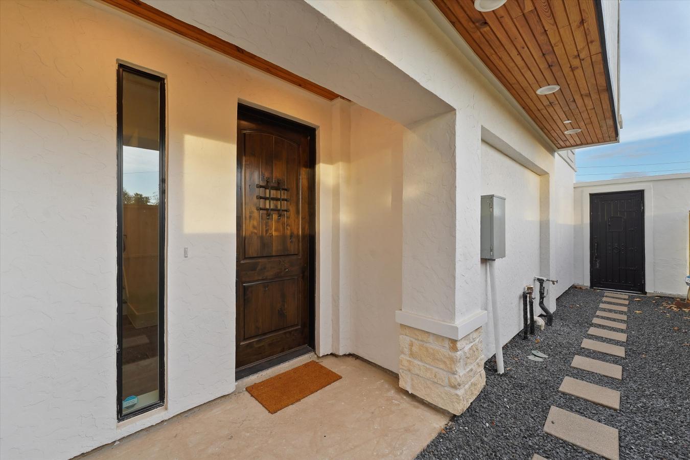 615 N Live Oak, Houston, Texas, 77003, United States, 4 Bedrooms Bedrooms, ,4 BathroomsBathrooms,Residential,For Sale,615 N Live Oak,1280508