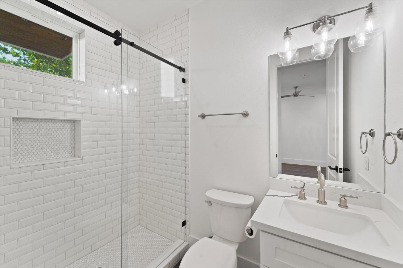 615 N Live Oak, Houston, Texas, 77003, United States, 4 Bedrooms Bedrooms, ,4 BathroomsBathrooms,Residential,For Sale,615 N Live Oak,1280508