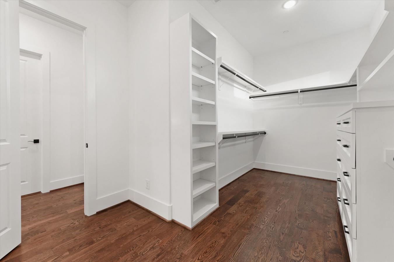 615 N Live Oak, Houston, Texas, 77003, United States, 4 Bedrooms Bedrooms, ,4 BathroomsBathrooms,Residential,For Sale,615 N Live Oak,1280508