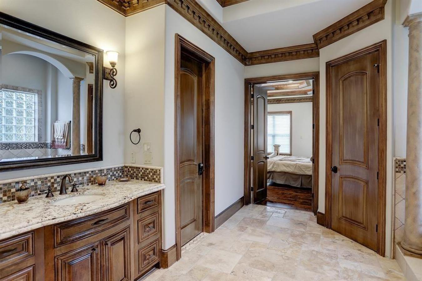 4943 Glenmeadow Drive, Houston, TX, 77096, United States, 6 Bedrooms Bedrooms, ,6 BathroomsBathrooms,Residential,For Sale,4943 Glenmeadow Drive,1282307