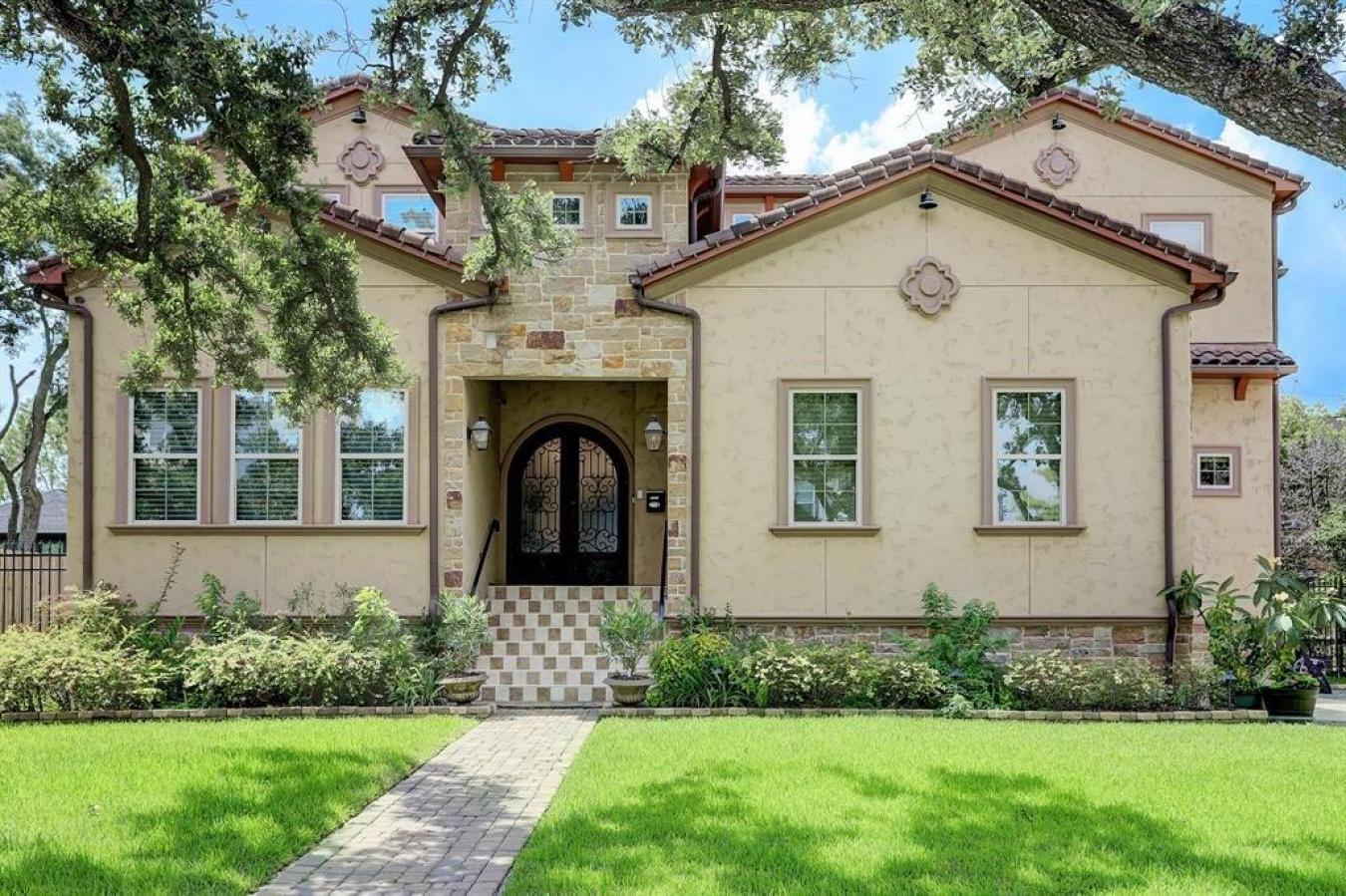 4943 Glenmeadow Drive, Houston, TX, 77096, United States, 6 Bedrooms Bedrooms, ,6 BathroomsBathrooms,Residential,For Sale,4943 Glenmeadow Drive,1282307