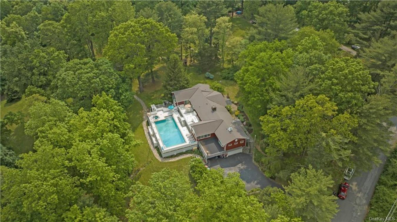 12 Horseshoe Hill Road, Pound Ridge, New York, 10576, United States, 3 Bedrooms Bedrooms, ,-1 BathroomBathrooms,Residential,For Sale,12 Horseshoe Hill Road,1283024