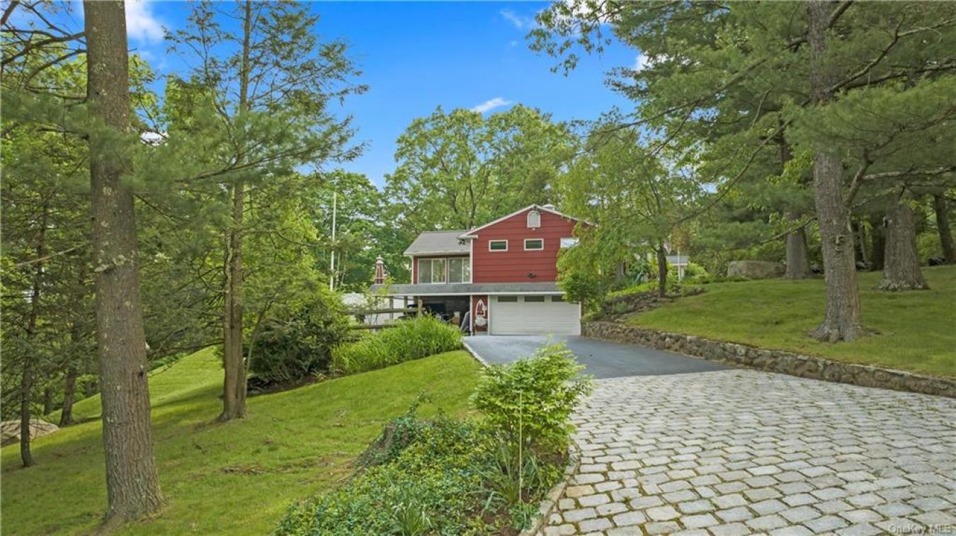 12 Horseshoe Hill Road, Pound Ridge, New York, 10576, United States, 3 Bedrooms Bedrooms, ,-1 BathroomBathrooms,Residential,For Sale,12 Horseshoe Hill Road,1283024