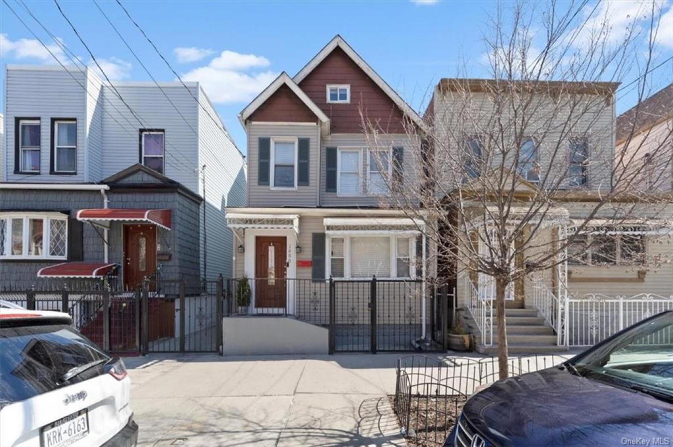1486 Saint Lawrence Avenue, Bronx, New York, 10460, United States, 5 Bedrooms Bedrooms, ,2 BathroomsBathrooms,Residential,For Sale,1486 Saint Lawrence Avenue,1283022