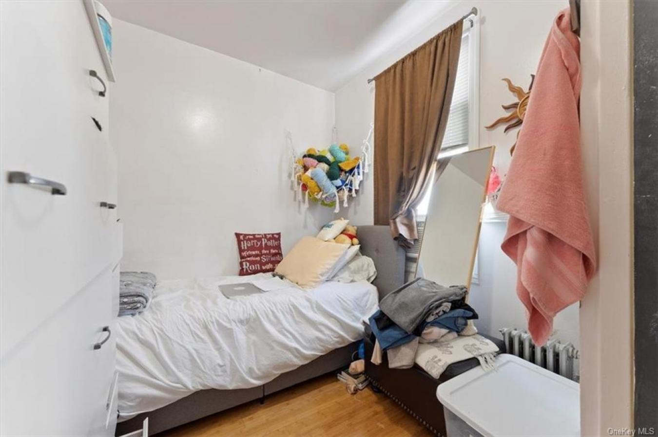 1486 Saint Lawrence Avenue, Bronx, NY, 10460, United States, 5 Bedrooms Bedrooms, ,2 BathroomsBathrooms,Residential,For Sale,1486 Saint Lawrence Avenue,1283022