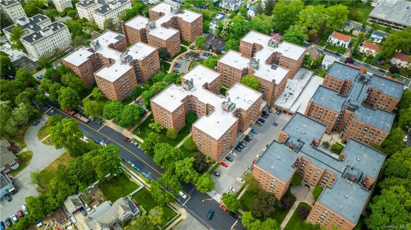 465 E Lincoln Avenue # 403, Mount Vernon, NY, 10552, United States, 2 Bedrooms Bedrooms, ,1 BathroomBathrooms,Residential,For Sale,465 E Lincoln Avenue # 403,75816