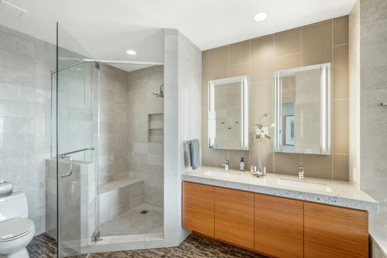 900 W. Olympic Boulevard, Los Angeles, CA, 90015, United States, 3 Bedrooms Bedrooms, ,3 BathroomsBathrooms,Residential,For Sale,900 W. Olympic Boulevard,1285525