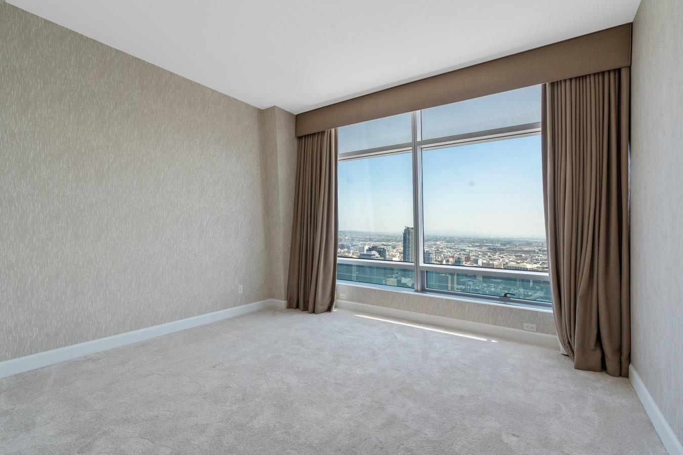 900 W. Olympic Boulevard, Los Angeles, CA, 90015, United States, 3 Bedrooms Bedrooms, ,3 BathroomsBathrooms,Residential,For Sale,900 W. Olympic Boulevard,1285525