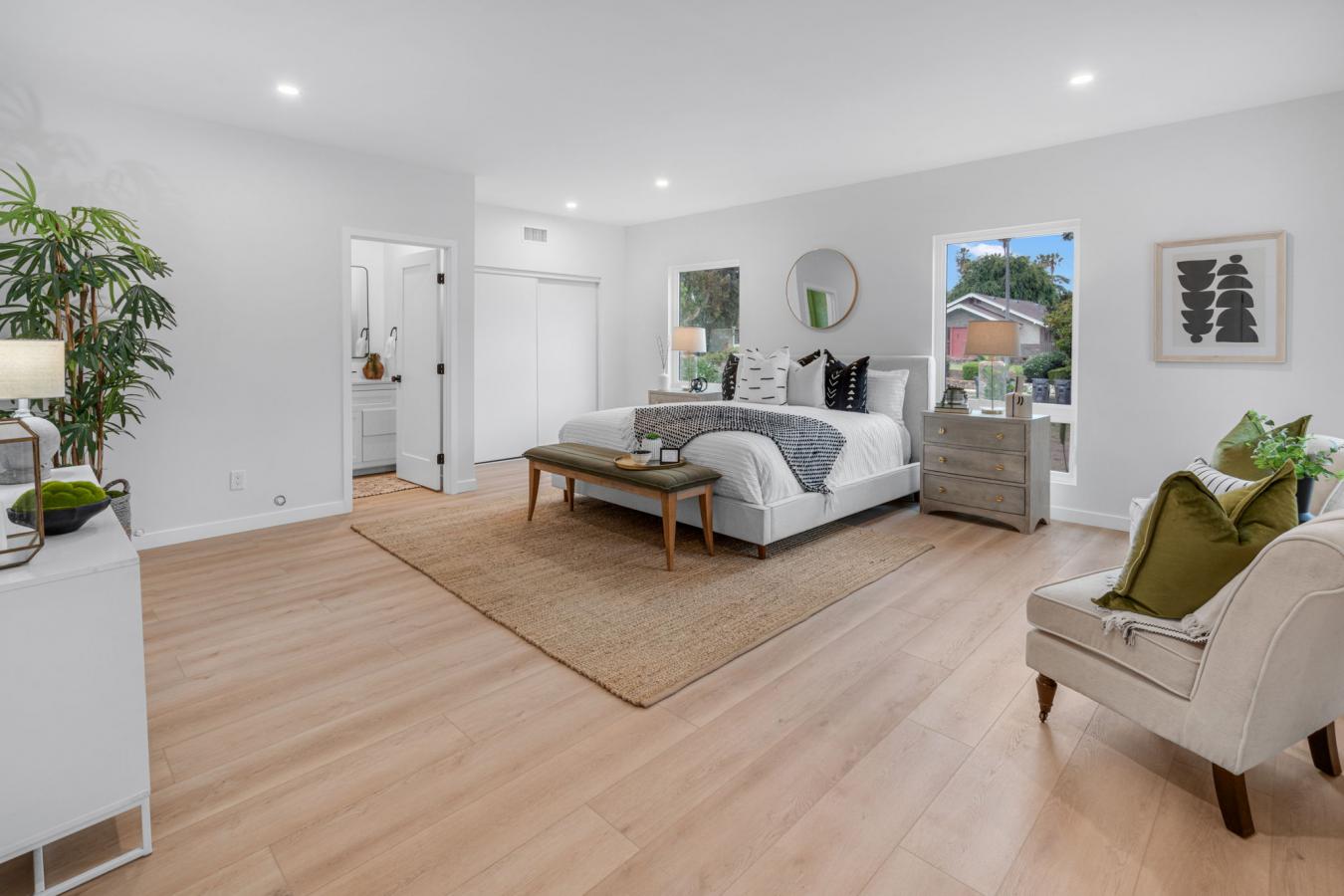 4160 Locust Avenue, Long Beach, CA, 90807, United States, 5 Bedrooms Bedrooms, ,5 BathroomsBathrooms,Residential,For Sale,4160 Locust Avenue,1289409