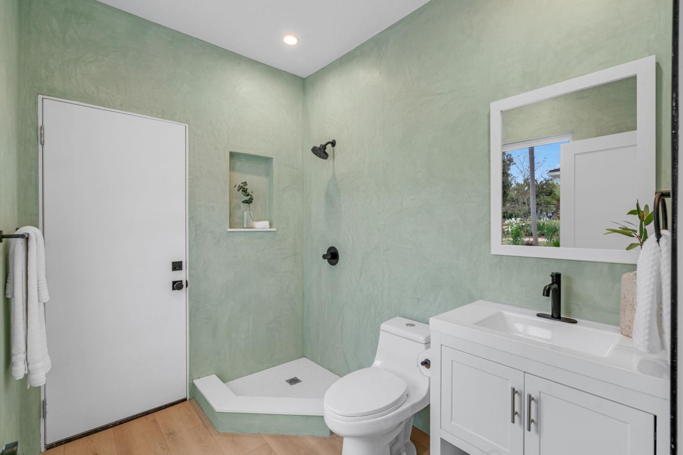 4160 Locust Avenue, Long Beach, CA, 90807, United States, 5 Bedrooms Bedrooms, ,5 BathroomsBathrooms,Residential,For Sale,4160 Locust Avenue,1289409