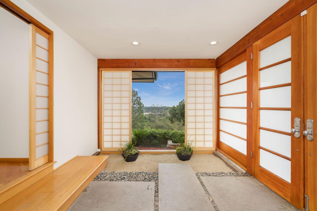 945 Linda Vista Avenue, Pasadena, CA, 91103, United States, 3 Bedrooms Bedrooms, ,2 BathroomsBathrooms,Residential,For Sale,945 Linda Vista Avenue,1290010