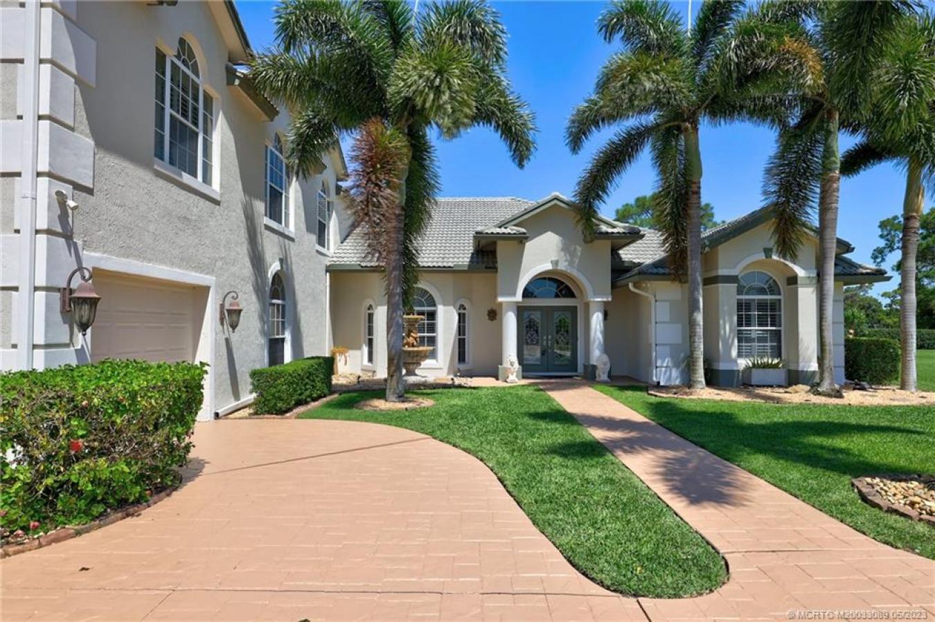 2800 Bent Pine Drive, Fort Pierce, FL, 34951, United States, 7 Bedrooms Bedrooms, ,5 BathroomsBathrooms,Residential,For Sale,2800 Bent Pine Drive,1289993