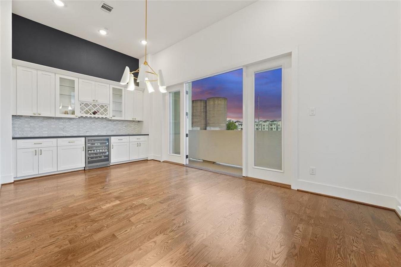 615 N Live Oak Street, Houston, TX, 77003, United States, 4 Bedrooms Bedrooms, ,4 BathroomsBathrooms,Residential,For Sale,615 N Live Oak Street,1292939