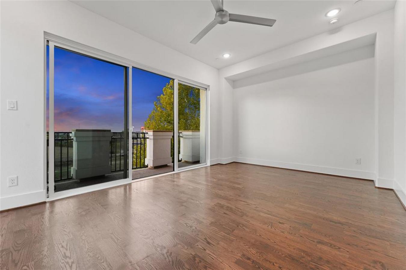 615 N Live Oak Street, Houston, TX, 77003, United States, 4 Bedrooms Bedrooms, ,4 BathroomsBathrooms,Residential,For Sale,615 N Live Oak Street,1292939