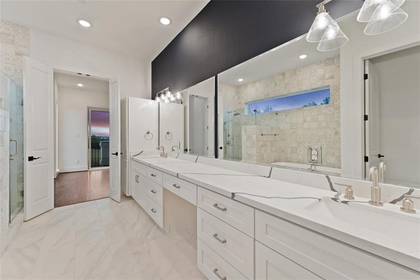 615 N Live Oak Street, Houston, TX, 77003, United States, 4 Bedrooms Bedrooms, ,4 BathroomsBathrooms,Residential,For Sale,615 N Live Oak Street,1292939