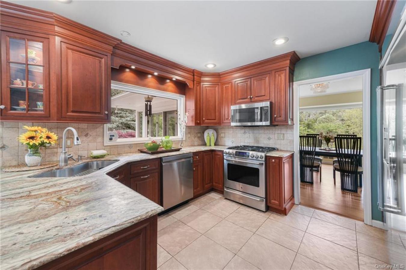 21 Orchard Circle, Ramapo, NY, 10901, United States, 4 Bedrooms Bedrooms, ,2 BathroomsBathrooms,Residential,For Sale,21 Orchard Circle,1295987