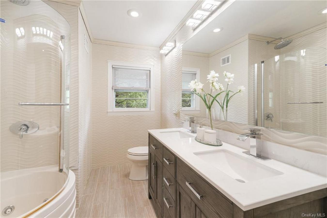 21 Orchard Circle, Ramapo, NY, 10901, United States, 4 Bedrooms Bedrooms, ,2 BathroomsBathrooms,Residential,For Sale,21 Orchard Circle,1295987