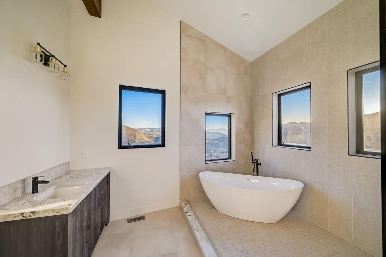 11418 N White Tail Court, Hideout, UT, 84036, United States, 4 Bedrooms Bedrooms, ,2 BathroomsBathrooms,Residential,For Sale,11418 N White Tail Court,12302281
