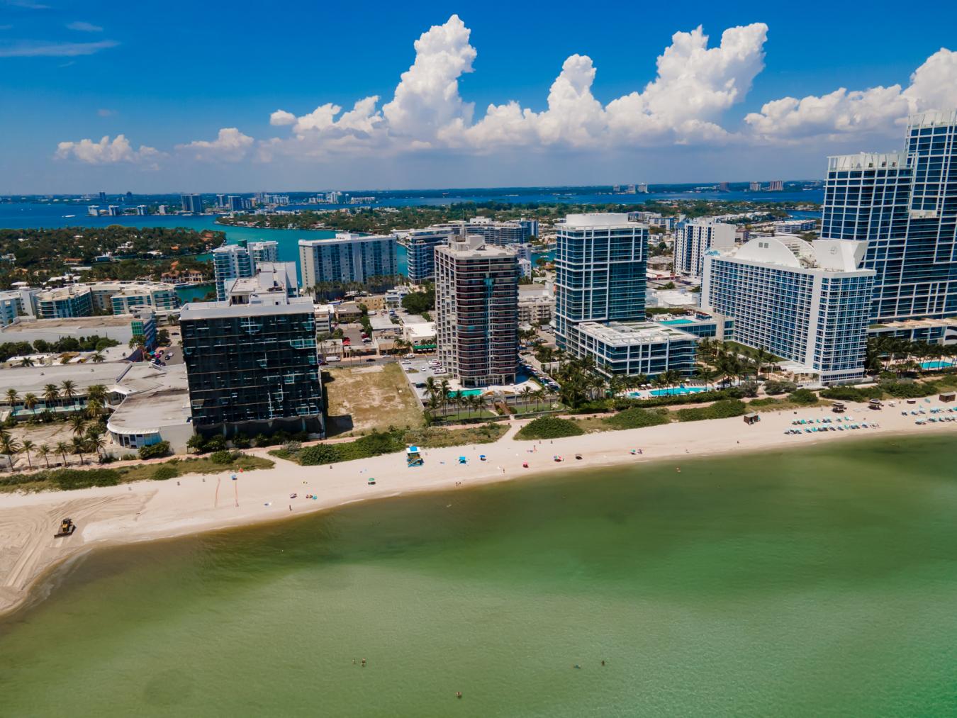 6767 Collins Avenue, MIAMI BEACH, FL, 33141, United States, 2 Bedrooms Bedrooms, ,2 BathroomsBathrooms,Residential,For Sale,6767 Collins Avenue,1301155