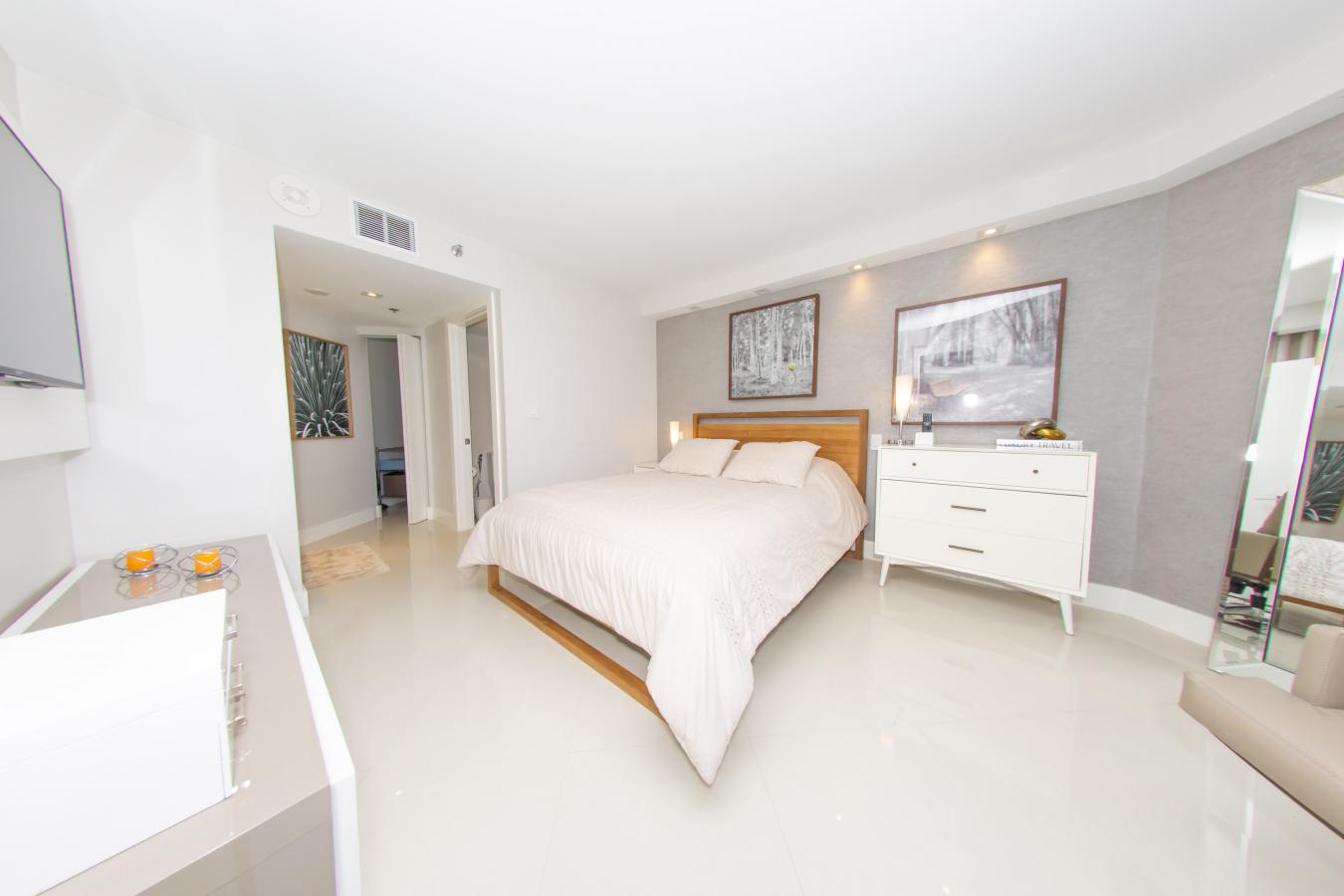 6767 Collins Avenue, MIAMI BEACH, FL, 33141, United States, 2 Bedrooms Bedrooms, ,2 BathroomsBathrooms,Residential,For Sale,6767 Collins Avenue,1301155