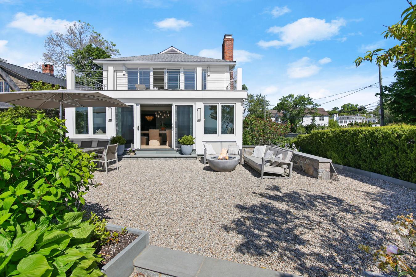 31 Soundview Drive, Westport, Connecticut, 06880, United States, 4 Bedrooms Bedrooms, ,4 BathroomsBathrooms,Residential,For Sale,31 Soundview Drive,1301736