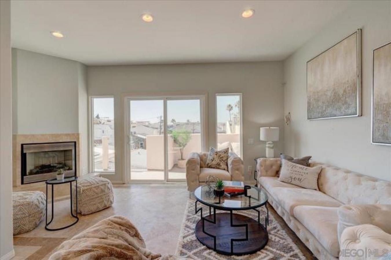 727 Ostend Court, San Diego, CA, 92109, United States, 3 Bedrooms Bedrooms, ,2 BathroomsBathrooms,Residential,For Sale,727 Ostend Court,1308301