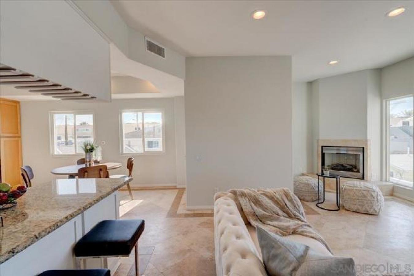 727 Ostend Court, San Diego, CA, 92109, United States, 3 Bedrooms Bedrooms, ,2 BathroomsBathrooms,Residential,For Sale,727 Ostend Court,1308301