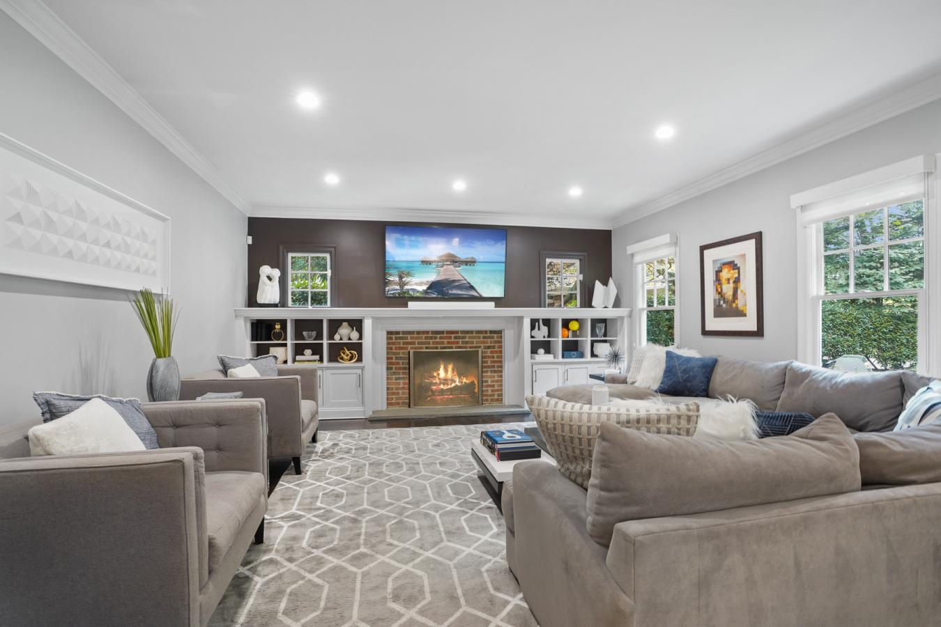 16 Tulip Lane, Short Hills, NJ, 07078, United States, 5 Bedrooms Bedrooms, ,4 BathroomsBathrooms,Residential,For Sale,16 Tulip Lane,1308284